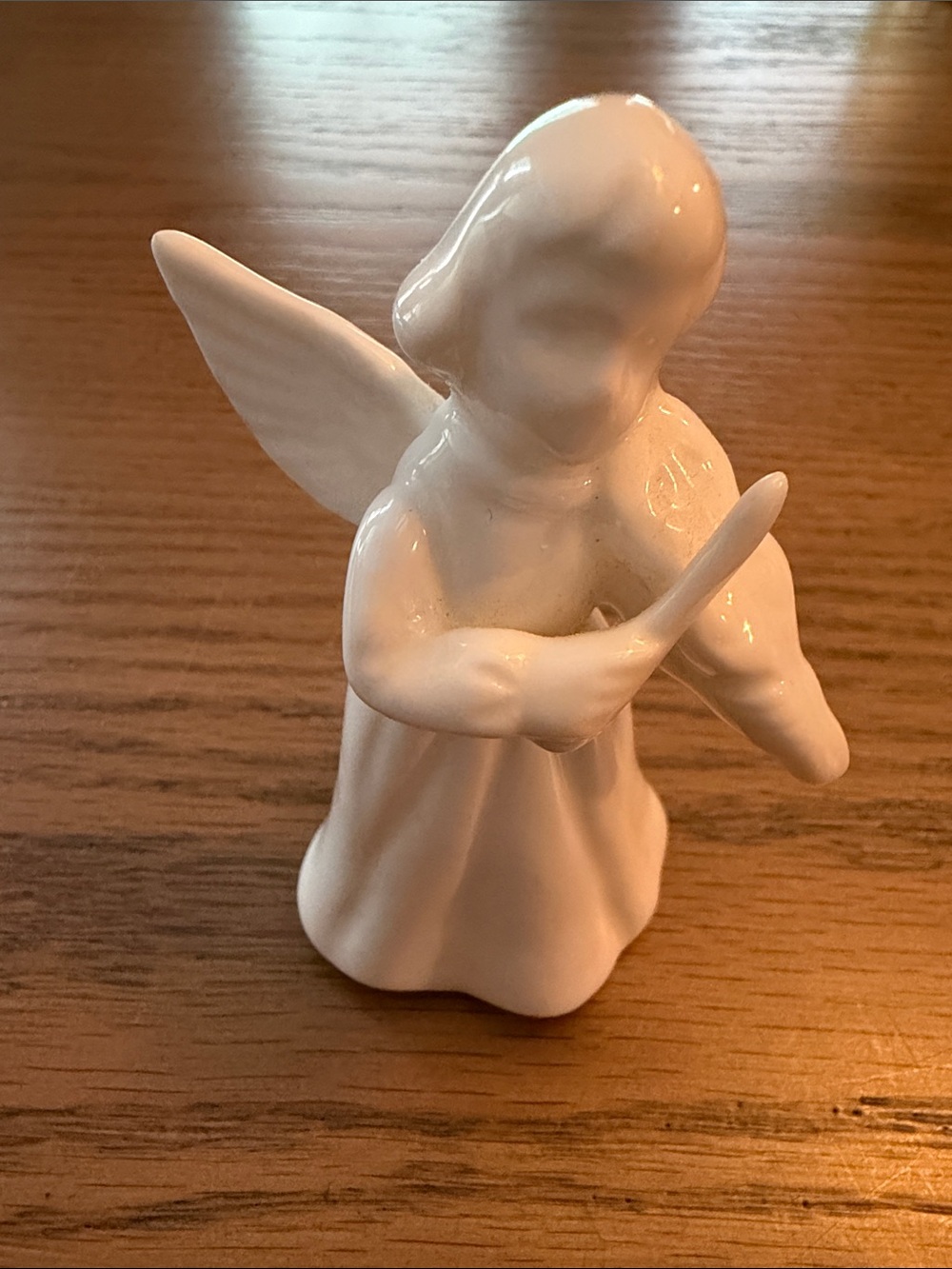 Angel Figurine Violin Violinist White Ceramic 3.5”